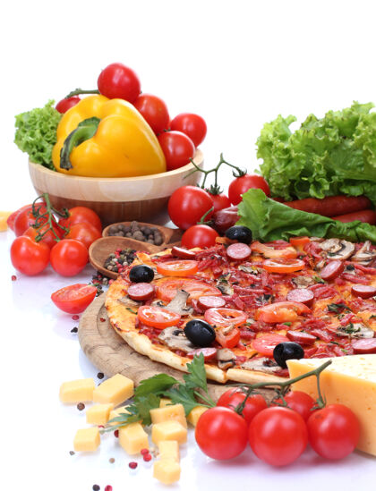 意大利美味的披萨 蔬菜和沙拉肉派最高