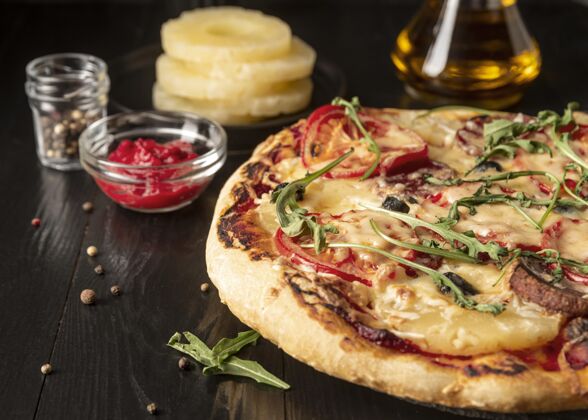 分类美味的传统披萨一餐食物传统