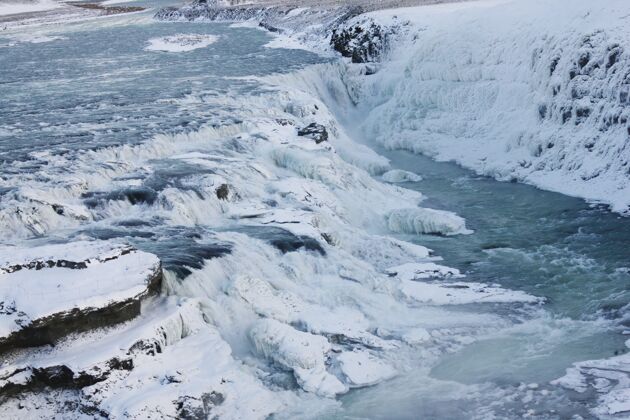 冷冰岛的格尔福斯瀑布 欧洲冰雪环绕水瀑布融化