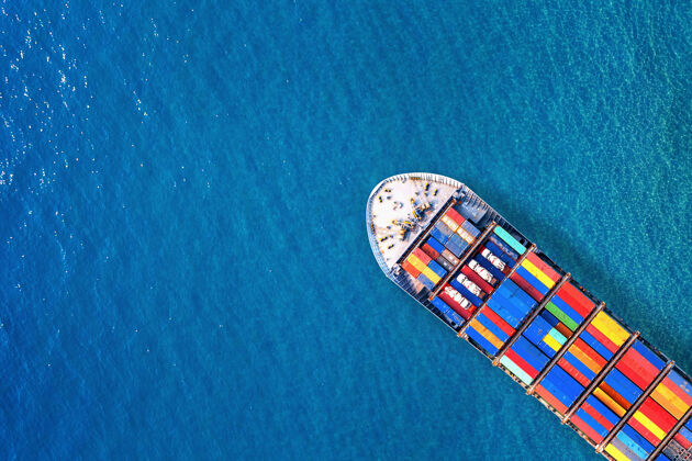 技术海上集装箱货船鸟瞰图货物建筑商业