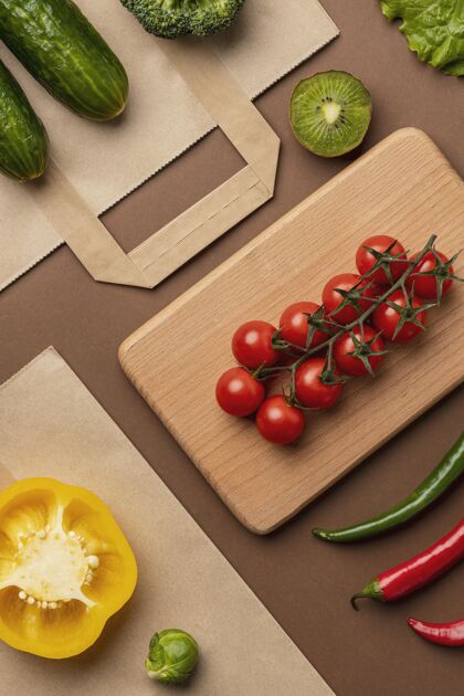 营养带购物袋的有机蔬菜篮子俯视图美食素食主义者纸袋