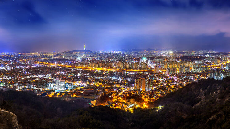 大都会韩国首尔市中心城市景观和首尔塔全景图亚洲城市空中