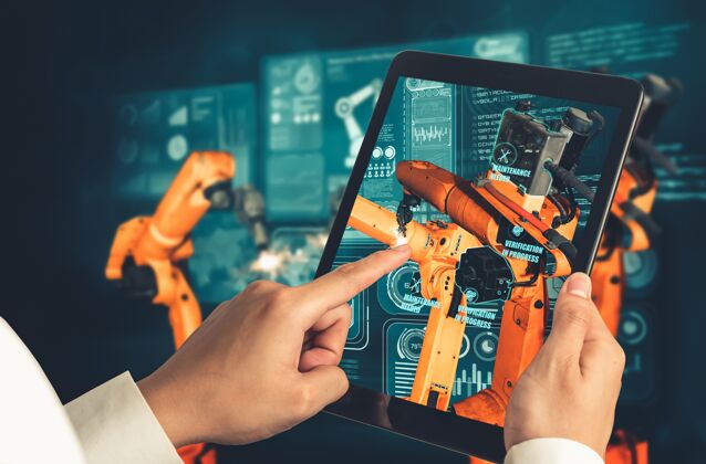 Arm工程师通过增强现实工业技术控制机械臂生产智能虚拟现实