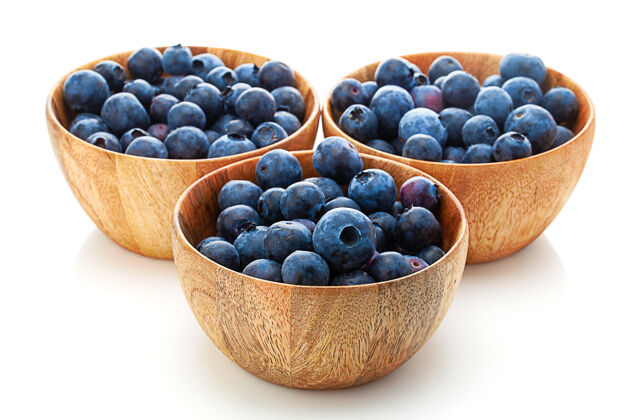 团体三个木碗 蓝莓色 白色背景饮食水果蓝莓