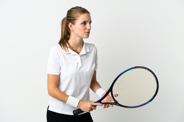 游戏白种背景的年轻白种女人打网球运动休闲成年人
