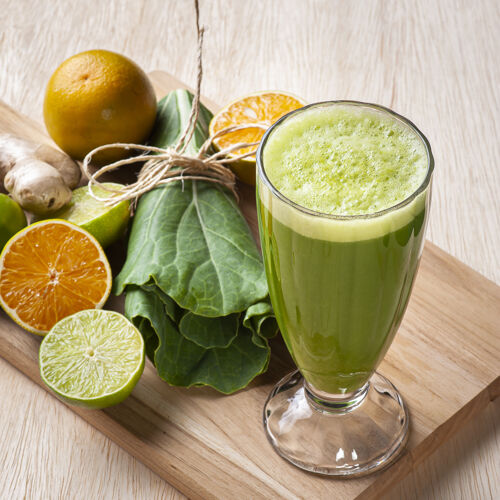 能量绿汁或鲜汁排毒有机芝麻菜维生素