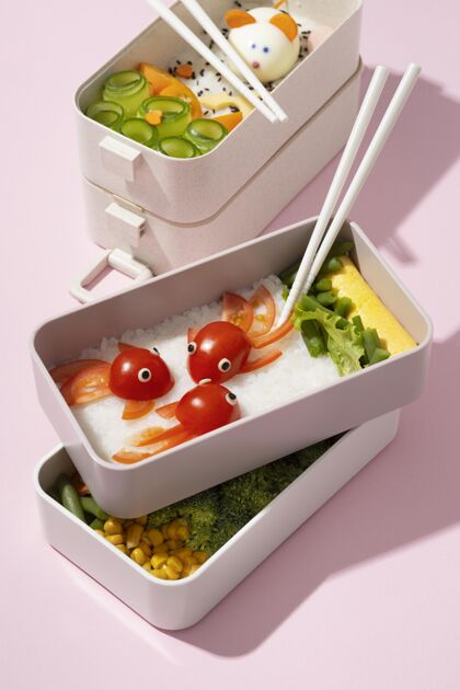 组成日本便当盒组合营养小吃健康
