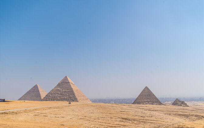 沙漠吉萨金字塔 世界上最古老的葬礼纪念碑 开罗 埃及坟墓伟大目的地