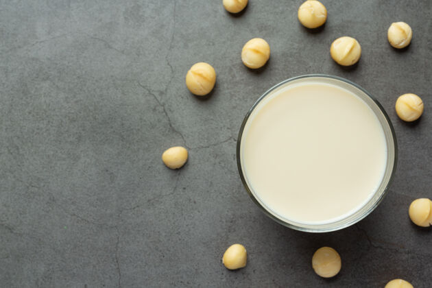营养澳洲坚果白牛奶即可食用纤维种子抗氧化剂