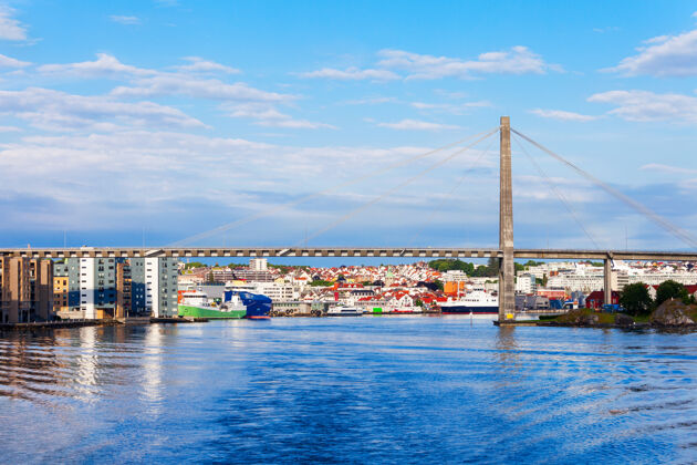 全景令人惊叹的挪威城市景观斯堪的纳维亚半岛建筑桥梁