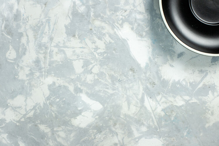 板顶视图黑色盘子空圆形形成白色背景盘子玻璃食品颜色冷玻璃顶部