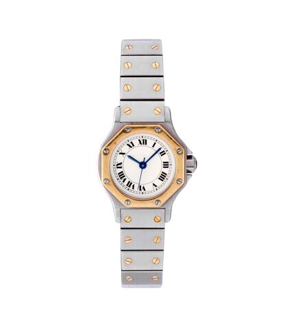 时间优雅的手表在灯光下用银色和金色的链子隔开计时器细节概念