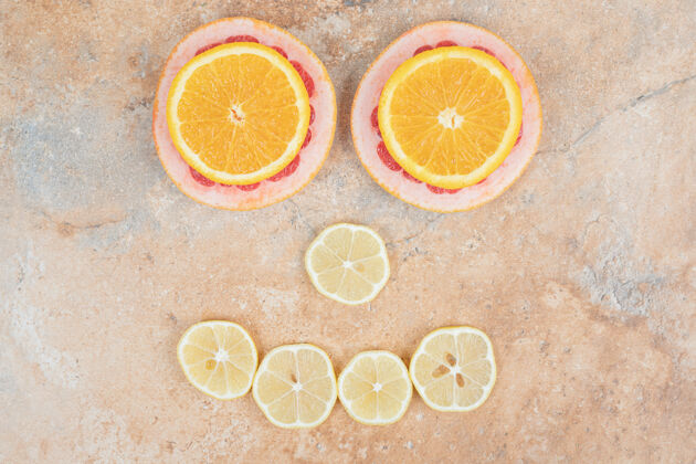 柠檬柠檬 橘子和柚子片组成高品质照片柑橘橙子热带