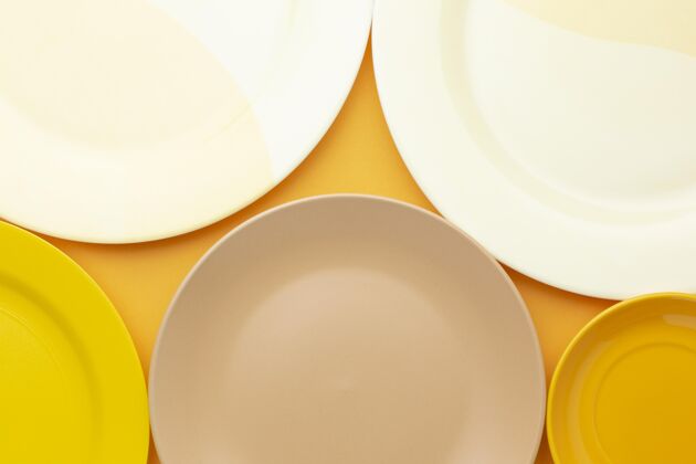 盘子关上干净的餐具顶视图特写清洁盘子