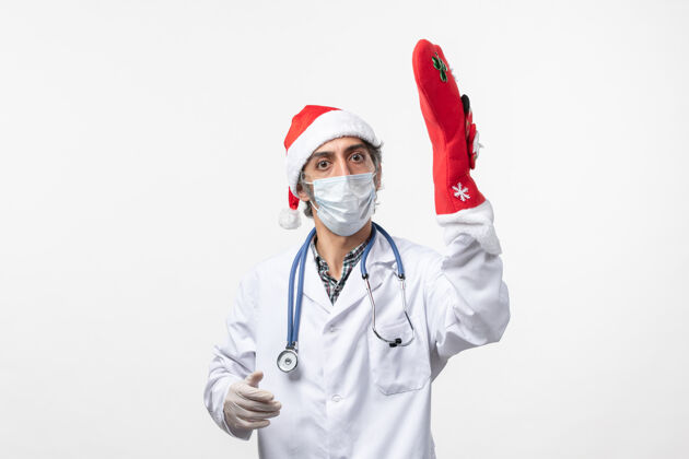 医生正面图白色墙壁病毒冠状病毒大红袜男医生-圣诞节假期实验室外套护士男医生