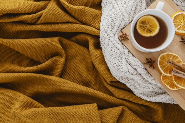 温暖顶景茶配干柠檬片房间装饰舒适