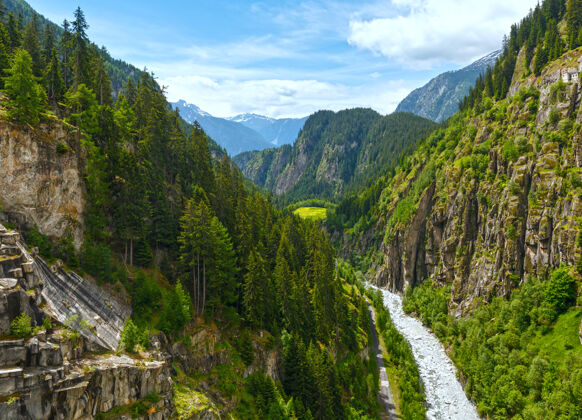 山夏季山景与峡谷（阿尔卑斯山 瑞士）风景山脉国家